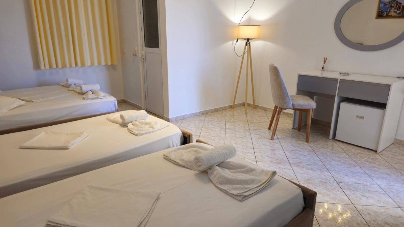 Hotel Arileo Himarë Habitación foto